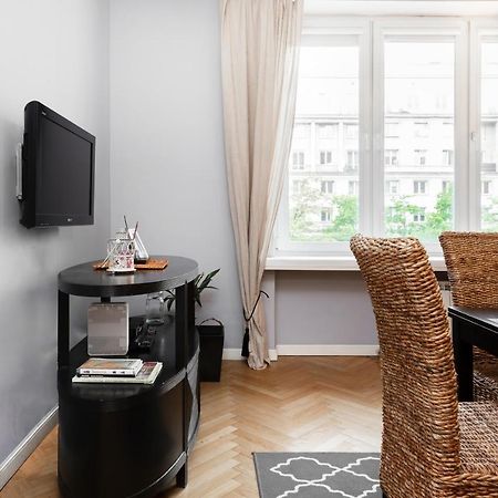 Stars Apartaments City Center By Noclegi Renters Varsó Kültér fotó