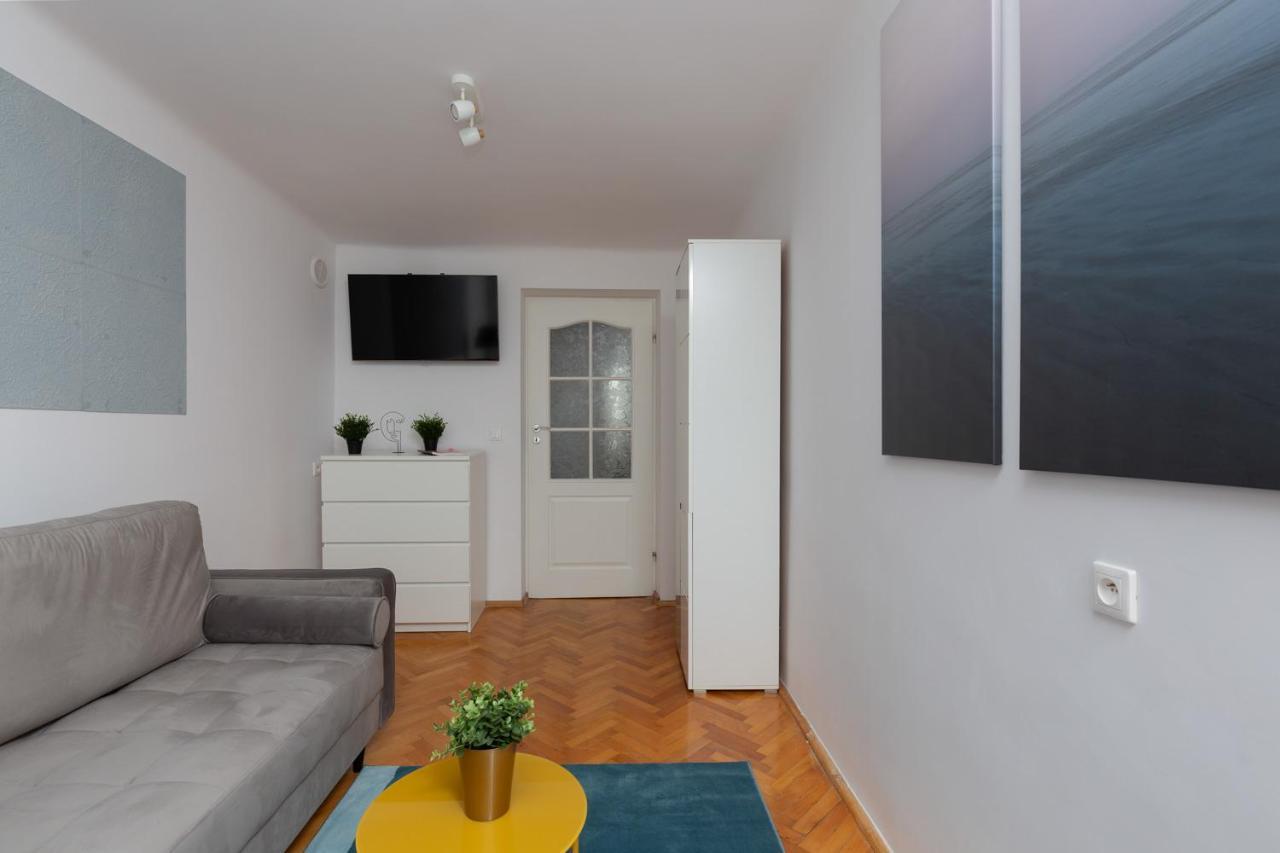 Stars Apartaments City Center By Noclegi Renters Varsó Kültér fotó
