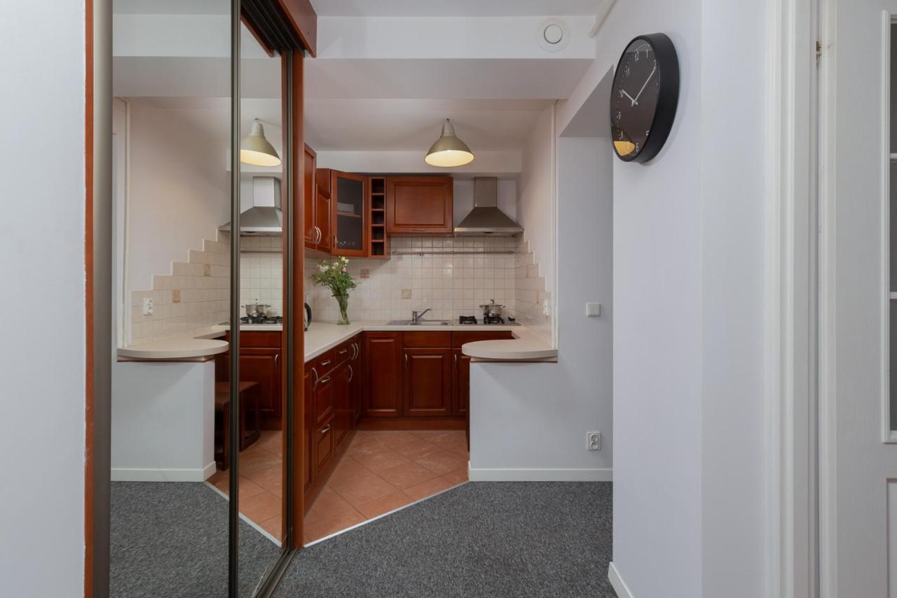 Stars Apartaments City Center By Noclegi Renters Varsó Kültér fotó