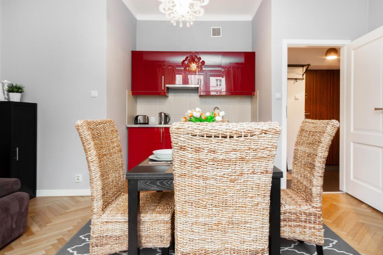 Stars Apartaments City Center By Noclegi Renters Varsó Kültér fotó